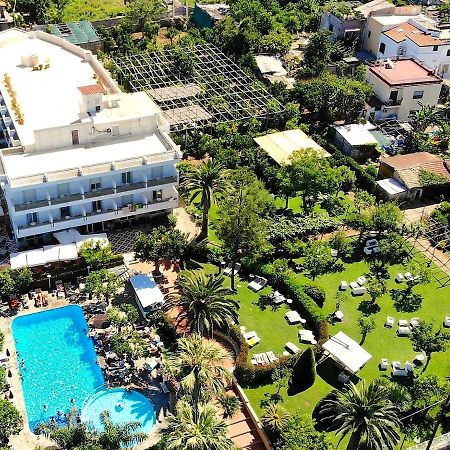 Hotel Alpha Sant'Agnello Esterno foto