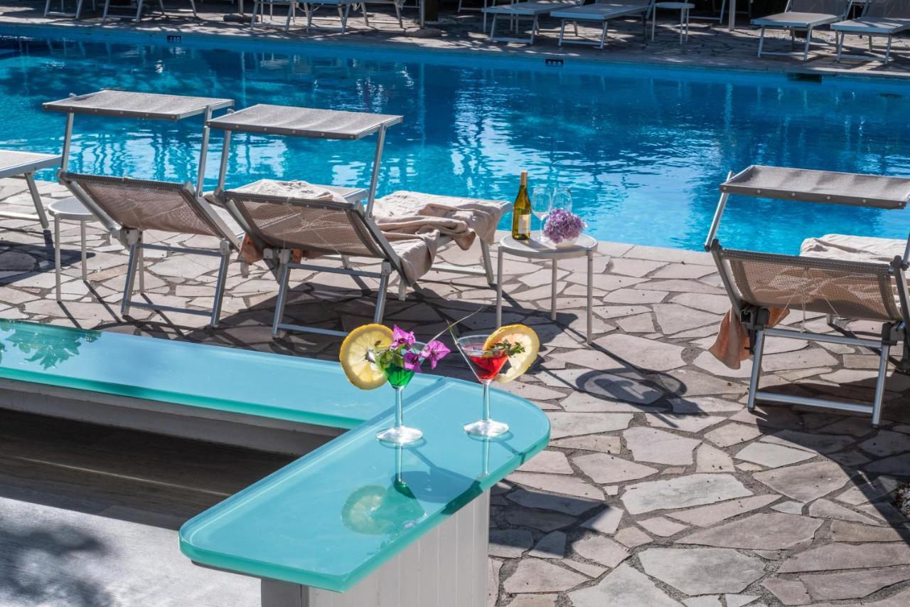 Hotel Alpha Sant'Agnello Esterno foto