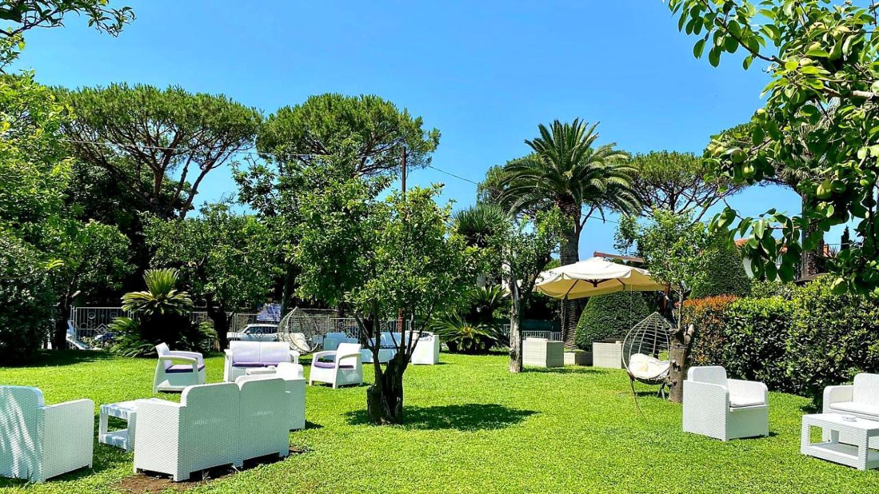 Hotel Alpha Sant'Agnello Esterno foto