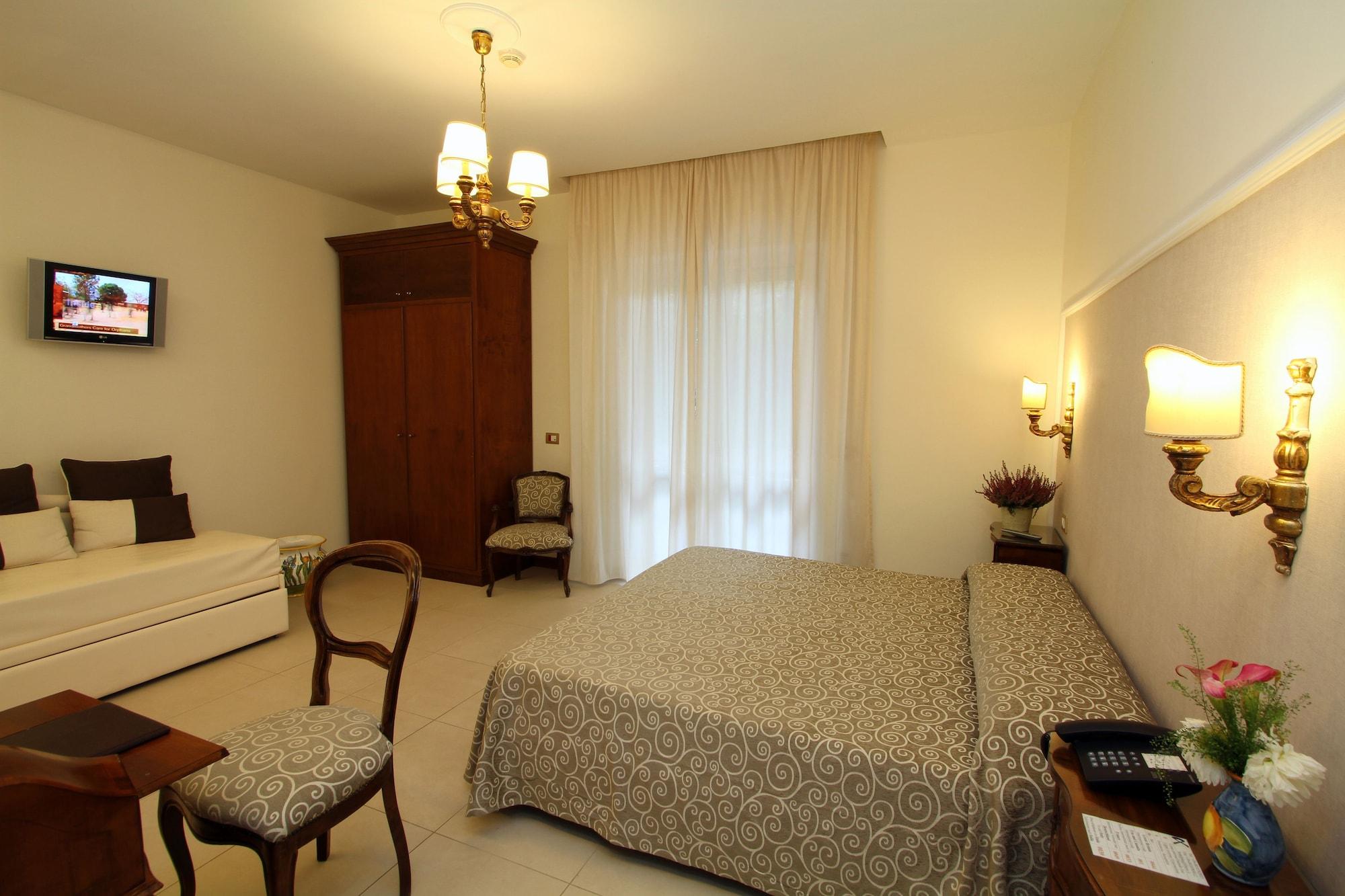 Hotel Alpha Sant'Agnello Esterno foto