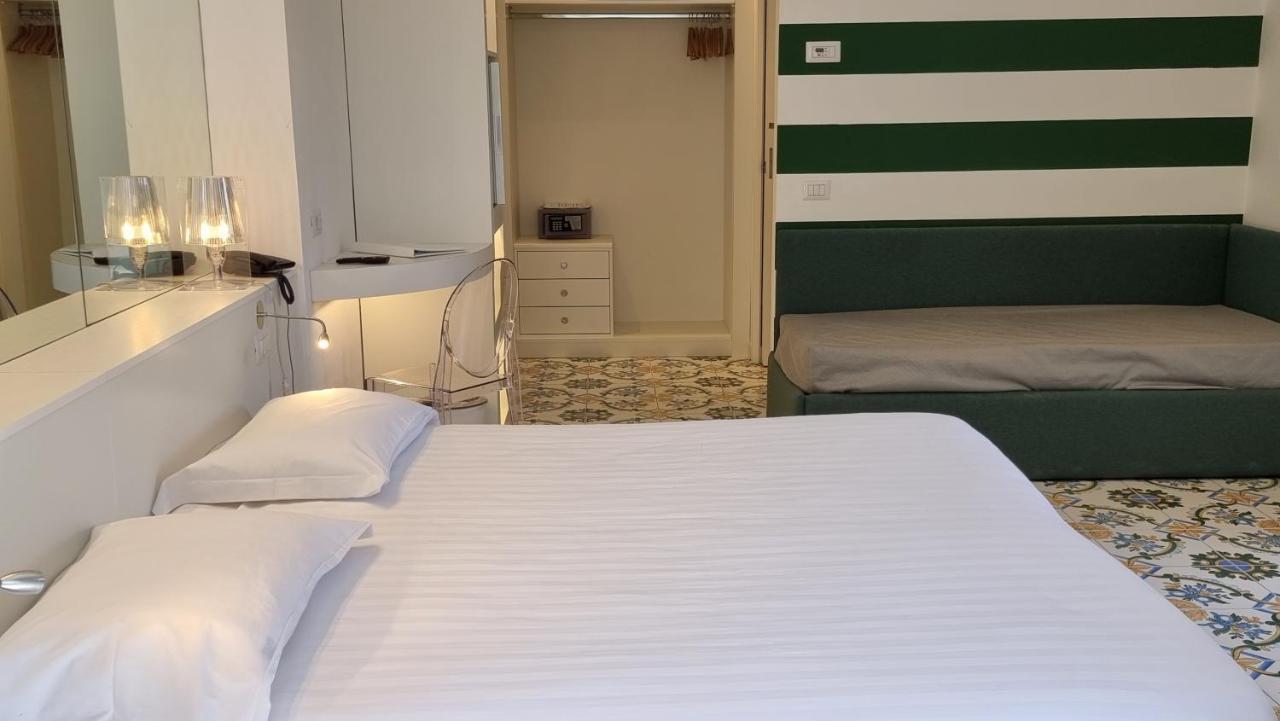 Hotel Alpha Sant'Agnello Esterno foto