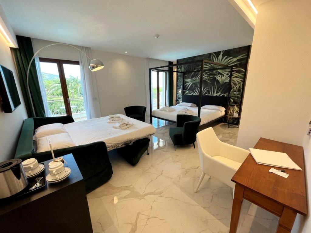 Hotel Alpha Sant'Agnello Esterno foto
