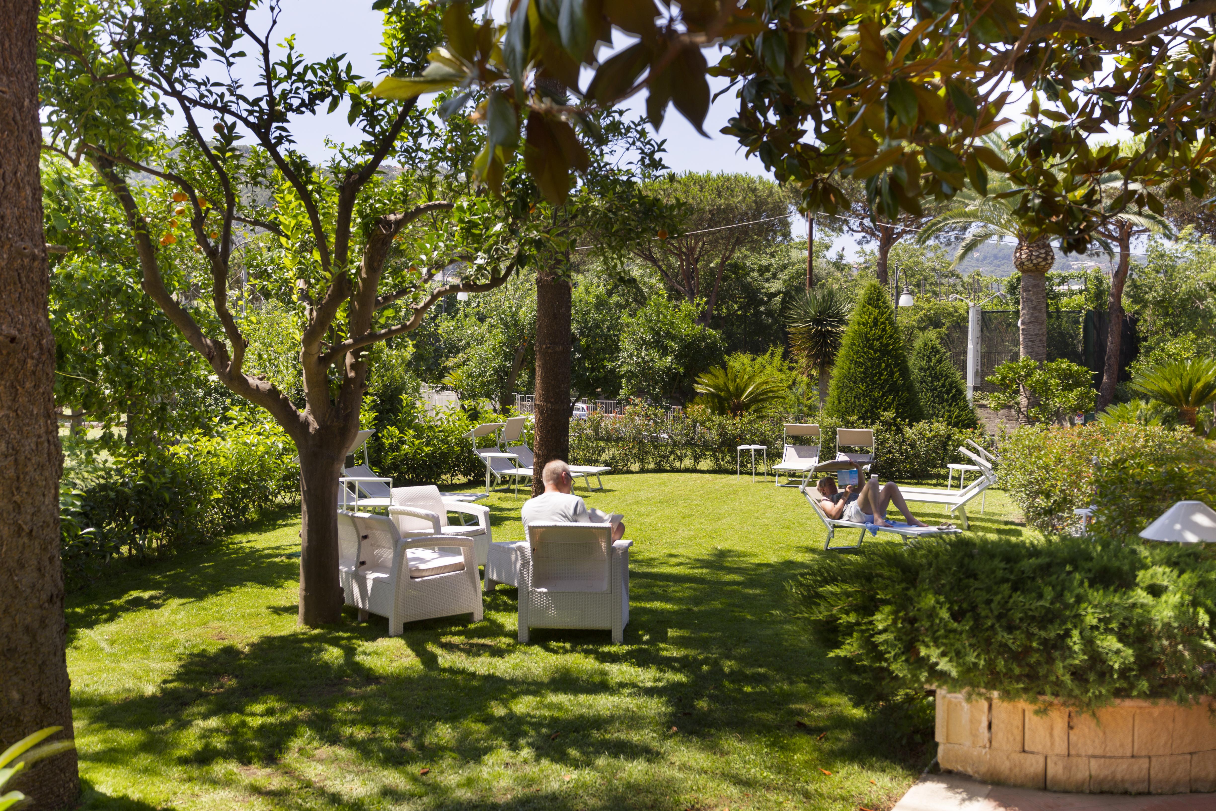 Hotel Alpha Sant'Agnello Esterno foto